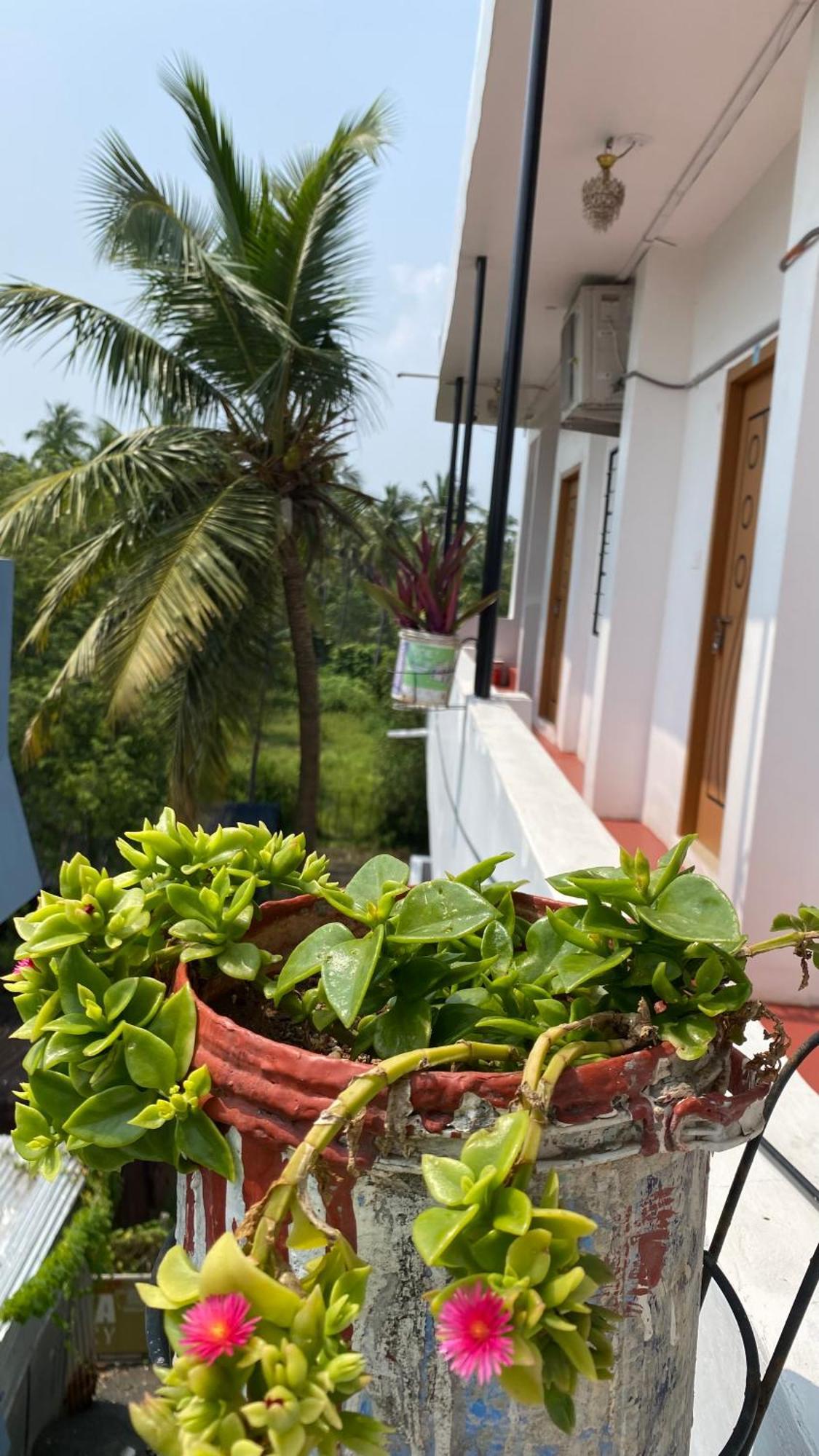 Hotel Kavieya Residency Pūrnānkuppam Exterior foto